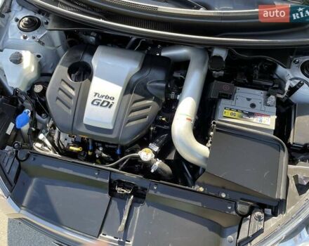 Серый Хендай Велостер, объемом двигателя 1.6 л и пробегом 65 тыс. км за 11500 $, фото 2 на Automoto.ua