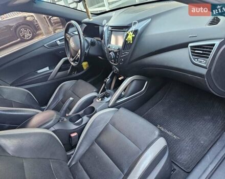 Сірий Хендай Велостер, об'ємом двигуна 1.59 л та пробігом 69 тис. км за 10850 $, фото 2 на Automoto.ua