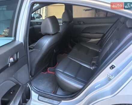 Серый Хендай Велостер, объемом двигателя 1.59 л и пробегом 230 тыс. км за 15500 $, фото 1 на Automoto.ua