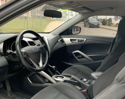 Серый Хендай Велостер, объемом двигателя 1.6 л и пробегом 157 тыс. км за 8500 $, фото 13 на Automoto.ua