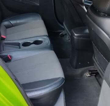 Зеленый Хендай Велостер, объемом двигателя 1.59 л и пробегом 260 тыс. км за 6500 $, фото 3 на Automoto.ua