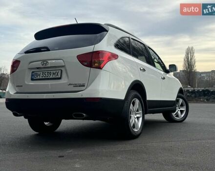 Білий Хендай Вєракруз, об'ємом двигуна 2.96 л та пробігом 217 тис. км за 10900 $, фото 26 на Automoto.ua