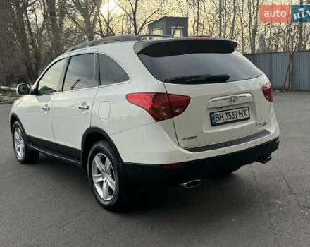 Білий Хендай Вєракруз, об'ємом двигуна 2.96 л та пробігом 217 тис. км за 10900 $, фото 118 на Automoto.ua