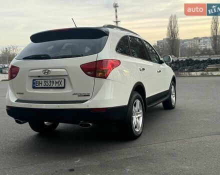 Білий Хендай Вєракруз, об'ємом двигуна 2.96 л та пробігом 217 тис. км за 10900 $, фото 107 на Automoto.ua