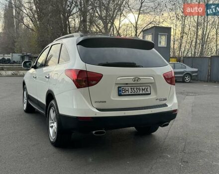 Білий Хендай Вєракруз, об'ємом двигуна 2.96 л та пробігом 217 тис. км за 10900 $, фото 110 на Automoto.ua