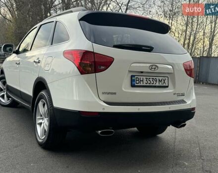 Білий Хендай Вєракруз, об'ємом двигуна 2.96 л та пробігом 217 тис. км за 10900 $, фото 52 на Automoto.ua