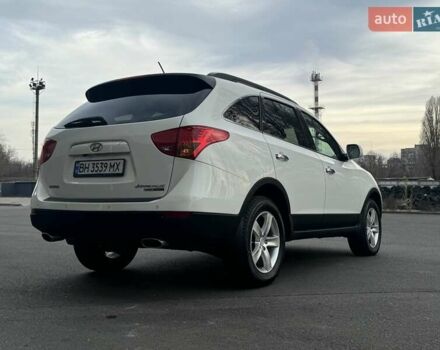 Білий Хендай Вєракруз, об'ємом двигуна 2.96 л та пробігом 217 тис. км за 10900 $, фото 104 на Automoto.ua