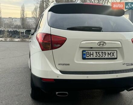 Білий Хендай Вєракруз, об'ємом двигуна 2.96 л та пробігом 217 тис. км за 10900 $, фото 117 на Automoto.ua