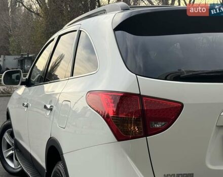 Білий Хендай Вєракруз, об'ємом двигуна 2.96 л та пробігом 217 тис. км за 10900 $, фото 51 на Automoto.ua