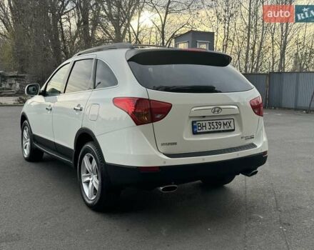 Білий Хендай Вєракруз, об'ємом двигуна 2.96 л та пробігом 217 тис. км за 10900 $, фото 114 на Automoto.ua