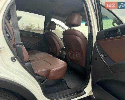 Білий Хендай Вєракруз, об'ємом двигуна 2.96 л та пробігом 217 тис. км за 10900 $, фото 77 на Automoto.ua