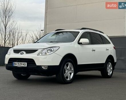 Білий Хендай Вєракруз, об'ємом двигуна 2.96 л та пробігом 217 тис. км за 10900 $, фото 84 на Automoto.ua