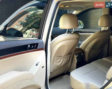 Бежевый Хендай Веракруз, объемом двигателя 3.8 л и пробегом 327 тыс. км за 7700 $, фото 18 на Automoto.ua