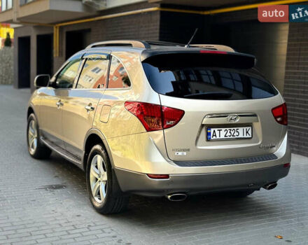 Бежевый Хендай Веракруз, объемом двигателя 3.8 л и пробегом 327 тыс. км за 7700 $, фото 5 на Automoto.ua