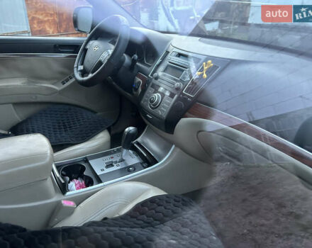 Черный Хендай Веракруз, объемом двигателя 3 л и пробегом 350 тыс. км за 8999 $, фото 3 на Automoto.ua