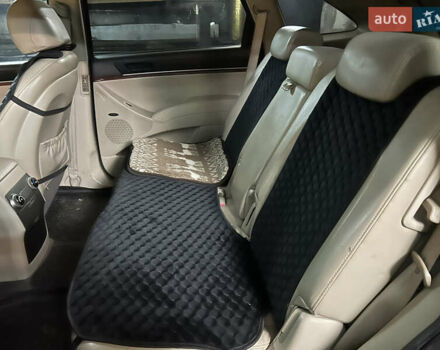 Черный Хендай Веракруз, объемом двигателя 3 л и пробегом 350 тыс. км за 8999 $, фото 13 на Automoto.ua