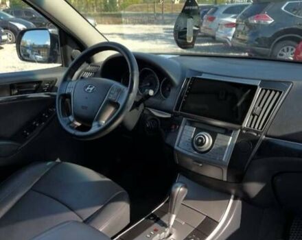 Черный Хендай Веракруз, объемом двигателя 2.96 л и пробегом 201 тыс. км за 11500 $, фото 5 на Automoto.ua