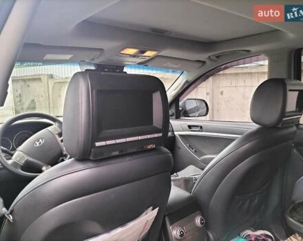 Хендай Веракруз 2008 в Черкассах на Automoto.ua Черный Хендай Веракруз, объемом двигателя 3 л и пробегом 130 тыс. км за 18000 $, фото 7 на Automoto.ua