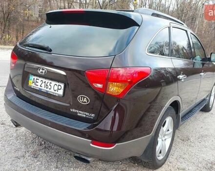 Коричневый Хендай Веракруз, объемом двигателя 3 л и пробегом 359 тыс. км за 9950 $, фото 4 на Automoto.ua