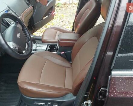 Коричневый Хендай Веракруз, объемом двигателя 3 л и пробегом 359 тыс. км за 9950 $, фото 9 на Automoto.ua