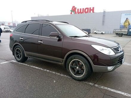 Хендай Вєракруз 2008 у Києві на Automoto.ua Червоний Хендай Вєракруз, об'ємом двигуна 3.8 л та пробігом 230 тис. км за 9800 $, фото 1 на Automoto.ua
