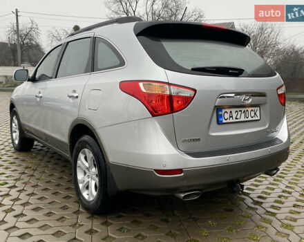 Сірий Хендай Вєракруз, об'ємом двигуна 3.8 л та пробігом 237 тис. км за 11700 $, фото 9 на Automoto.ua