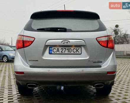 Сірий Хендай Вєракруз, об'ємом двигуна 3.8 л та пробігом 237 тис. км за 11700 $, фото 11 на Automoto.ua