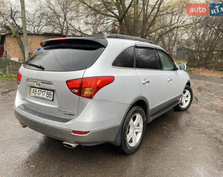 Серый Хендай Веракруз, объемом двигателя 2.9 л и пробегом 300 тыс. км за 9800 $, фото 8 на Automoto.ua