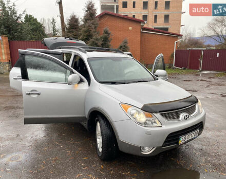 Серый Хендай Веракруз, объемом двигателя 2.9 л и пробегом 300 тыс. км за 9800 $, фото 10 на Automoto.ua