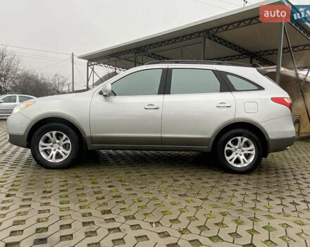 Сірий Хендай Вєракруз, об'ємом двигуна 3.8 л та пробігом 237 тис. км за 11700 $, фото 14 на Automoto.ua