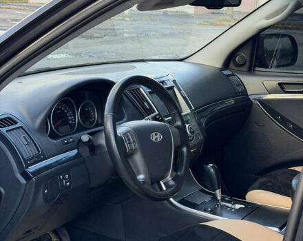 Сірий Хендай Вєракруз, об'ємом двигуна 3.8 л та пробігом 273 тис. км за 7900 $, фото 6 на Automoto.ua