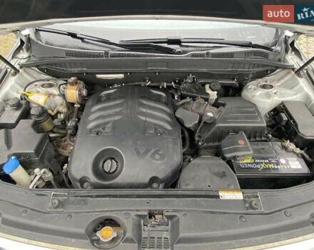 Сірий Хендай Вєракруз, об'ємом двигуна 3.8 л та пробігом 237 тис. км за 11700 $, фото 35 на Automoto.ua
