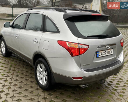 Сірий Хендай Вєракруз, об'ємом двигуна 3.8 л та пробігом 237 тис. км за 11700 $, фото 7 на Automoto.ua