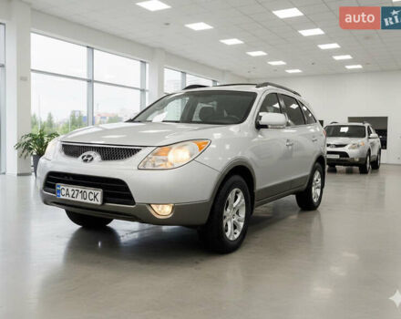 Серый Хендай Веракруз, объемом двигателя 3.8 л и пробегом 237 тыс. км за 11700 $, фото 1 на Automoto.ua