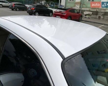 Белый Хендай КСГ, объемом двигателя 3 л и пробегом 332 тыс. км за 3800 $, фото 6 на Automoto.ua