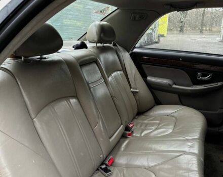 Чорний Хендай КСГ, об'ємом двигуна 3.5 л та пробігом 322 тис. км за 4000 $, фото 10 на Automoto.ua