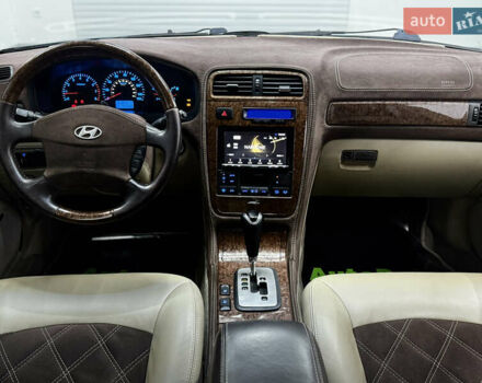 Зелений Хендай КСГ, об'ємом двигуна 3.5 л та пробігом 75 тис. км за 6900 $, фото 6 на Automoto.ua