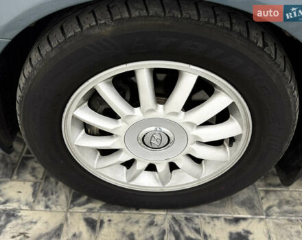 Зелений Хендай КСГ, об'ємом двигуна 3.5 л та пробігом 75 тис. км за 6900 $, фото 17 на Automoto.ua