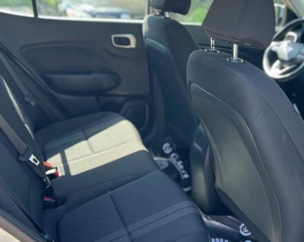 Сірий Хендай B, об'ємом двигуна 1.6 л та пробігом 3 тис. км за 18300 $, фото 9 на Automoto.ua