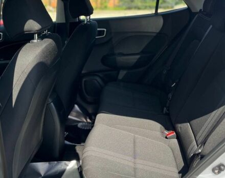 Сірий Хендай B, об'ємом двигуна 1.6 л та пробігом 3 тис. км за 18300 $, фото 8 на Automoto.ua