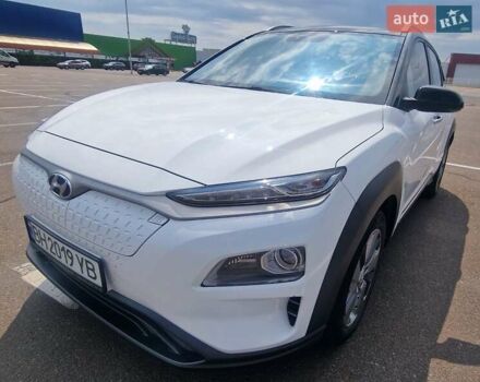 Белый Хендай Encino EV, объемом двигателя 0 л и пробегом 88 тыс. км за 16800 $, фото 9 на Automoto.ua