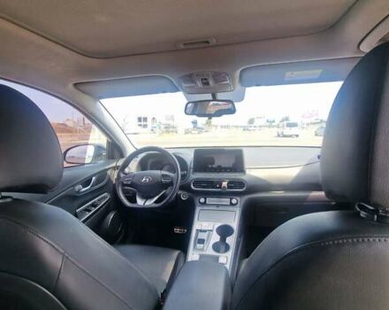 Белый Хендай Encino EV, объемом двигателя 0 л и пробегом 88 тыс. км за 16800 $, фото 13 на Automoto.ua