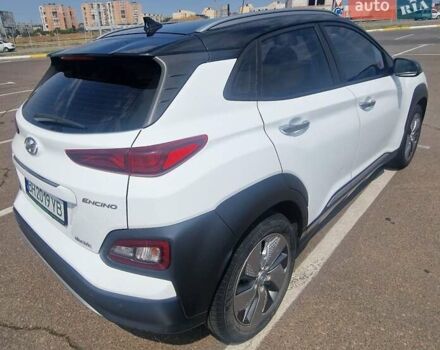 Белый Хендай Encino EV, объемом двигателя 0 л и пробегом 88 тыс. км за 16800 $, фото 17 на Automoto.ua