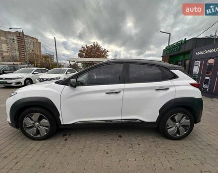 Белый Хендай Encino EV, объемом двигателя 0 л и пробегом 95 тыс. км за 15900 $, фото 12 на Automoto.ua