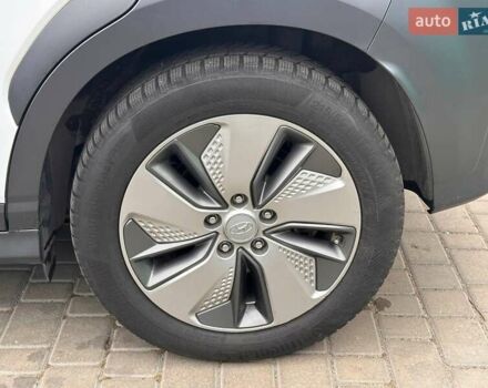 Белый Хендай Encino EV, объемом двигателя 0 л и пробегом 95 тыс. км за 15900 $, фото 10 на Automoto.ua