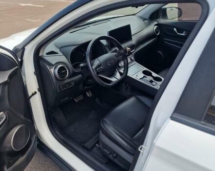Белый Хендай Encino EV, объемом двигателя 0 л и пробегом 88 тыс. км за 16800 $, фото 21 на Automoto.ua