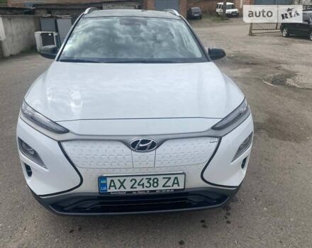 Белый Хендай Encino EV, объемом двигателя 0 л и пробегом 27 тыс. км за 19900 $, фото 1 на Automoto.ua