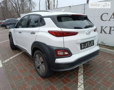 Хендай Encino EV, объемом двигателя 0 л и пробегом 65 тыс. км за 18700 $, фото 2 на Automoto.ua