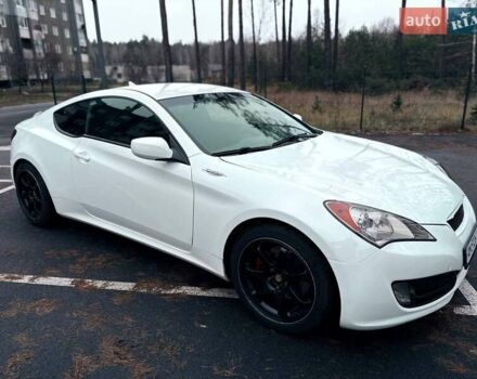 Белый Хендай Genesis Coupe, объемом двигателя 2 л и пробегом 196 тыс. км за 9800 $, фото 9 на Automoto.ua