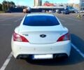 Белый Хендай Genesis Coupe, объемом двигателя 2 л и пробегом 200 тыс. км за 9100 $, фото 2 на Automoto.ua